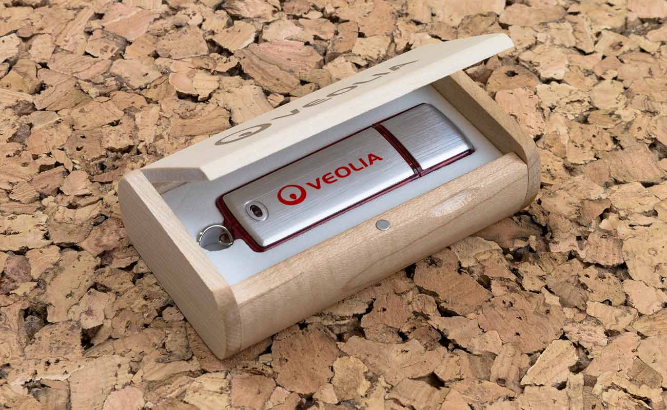 Classic - Customise Thumb Drive gallery thumbnail