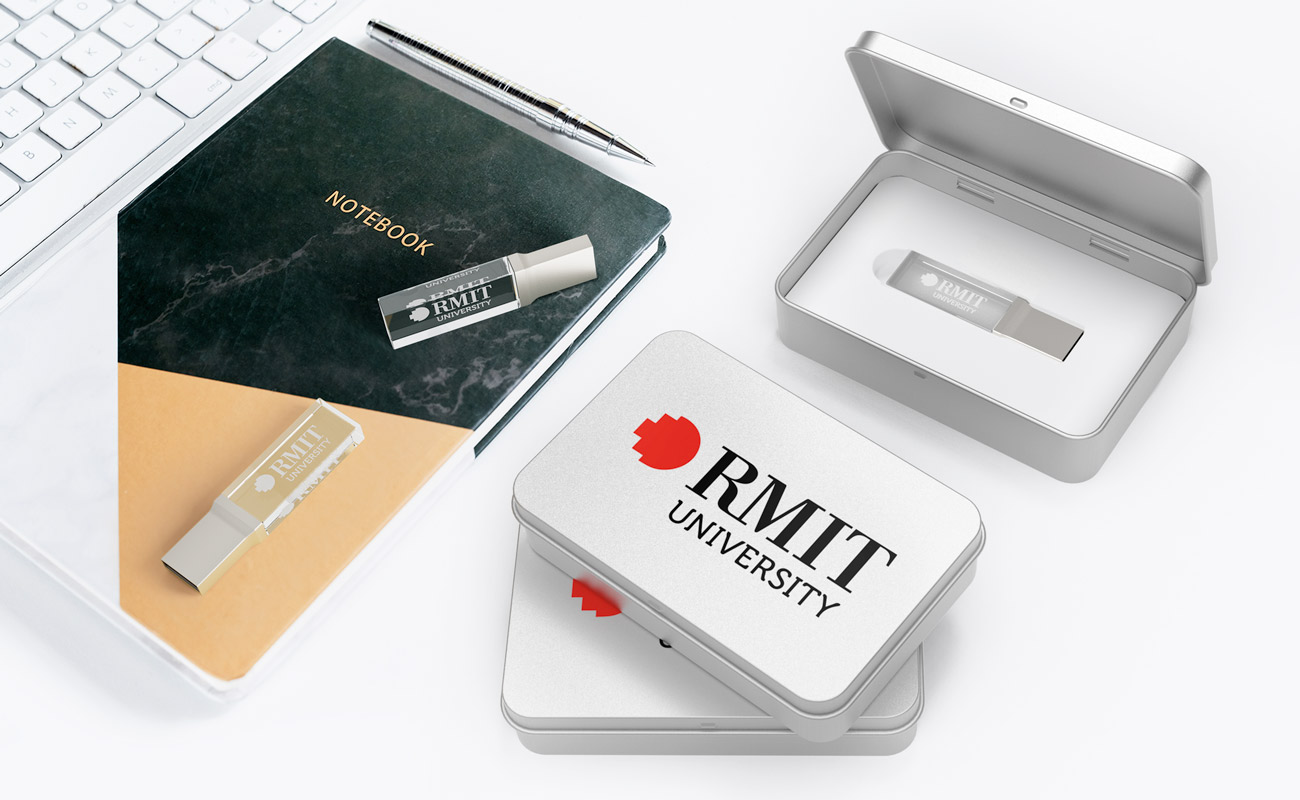 Crystal - Personalized Glass USB Drives gallery thumbnail