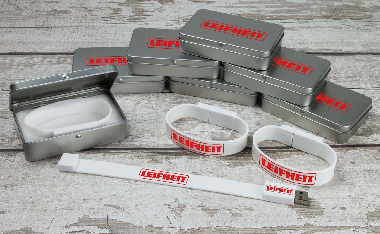 Lizzard - Customised USB Bracelet gallery thumbnail