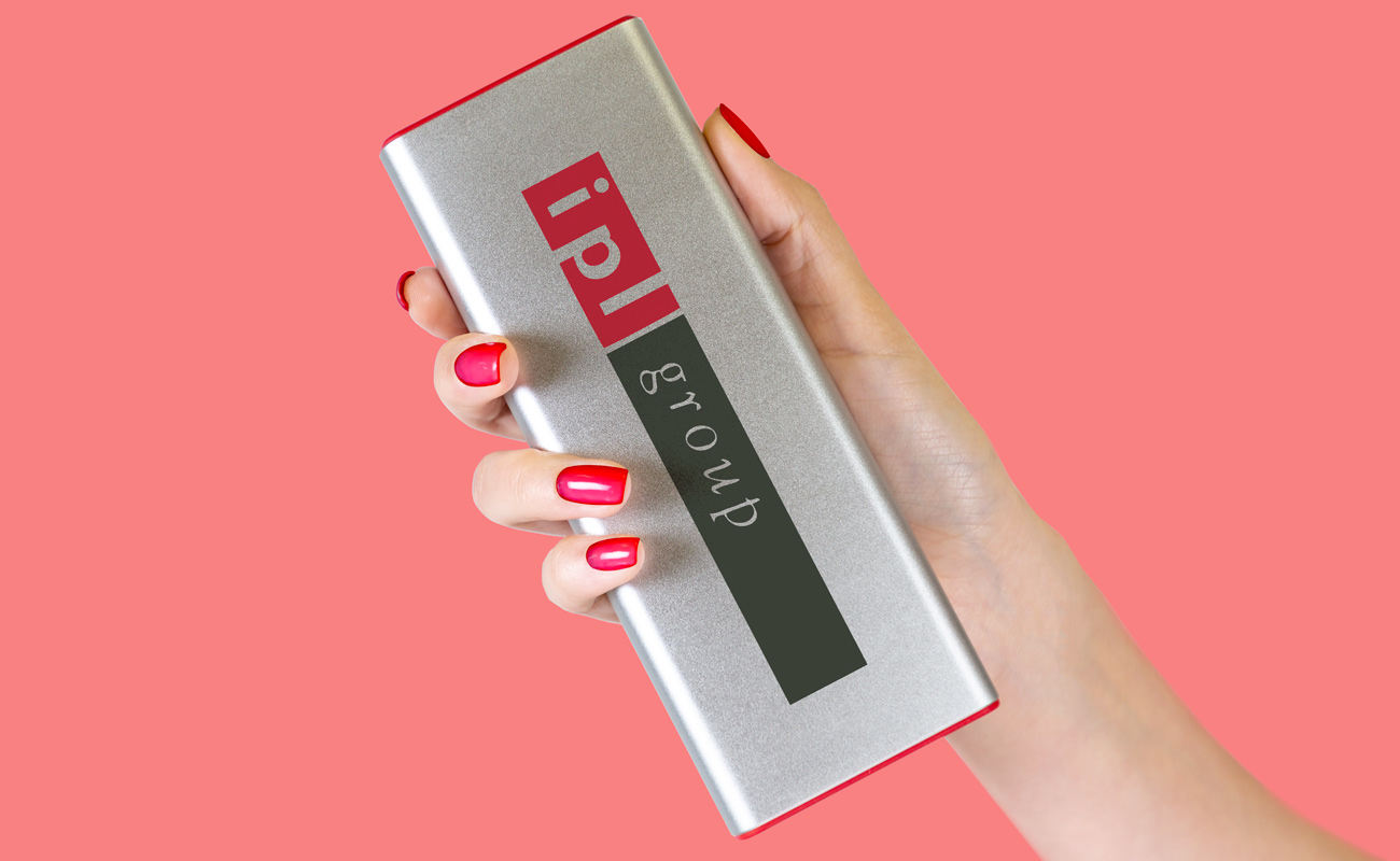 Titan - Credit Card Sized Power Bank gallery thumbnail