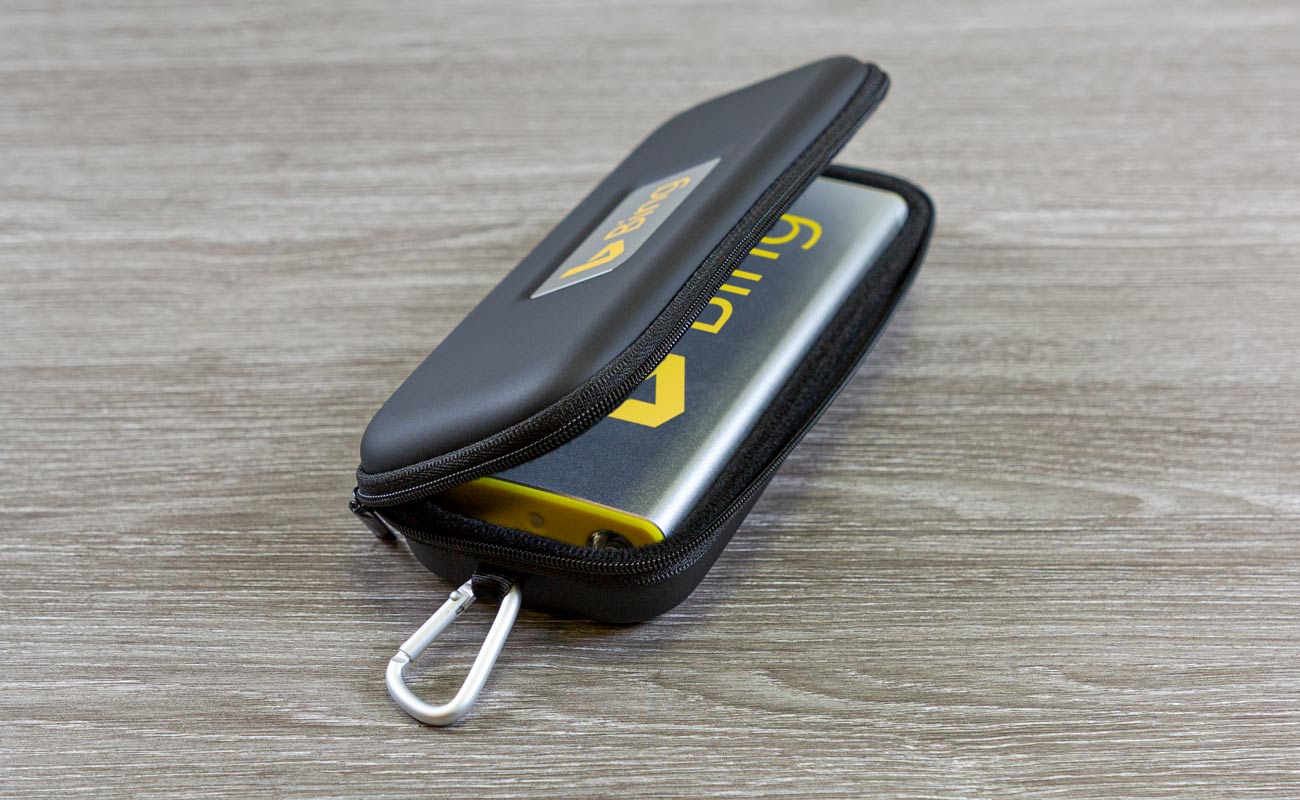 Titan - Card Power Bank gallery thumbnail