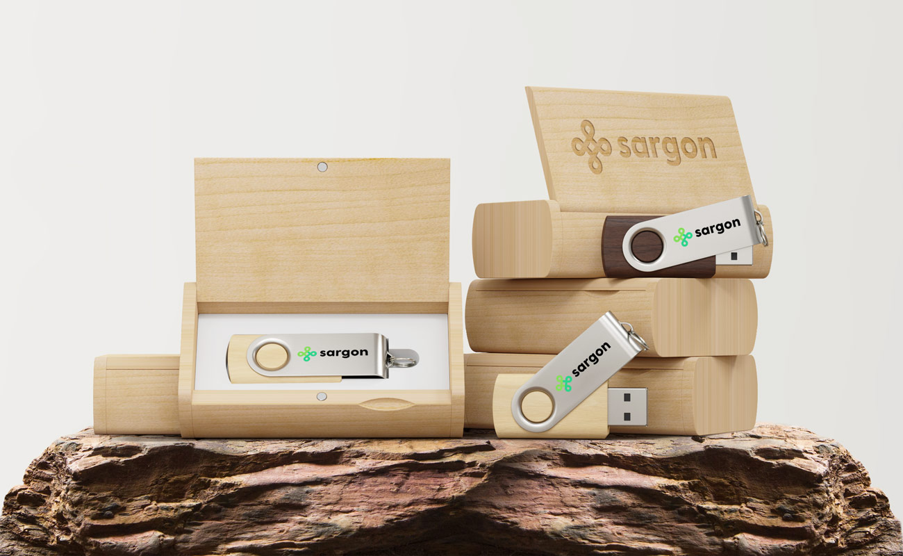 Twister Wood - Wooden USB Drive gallery thumbnail